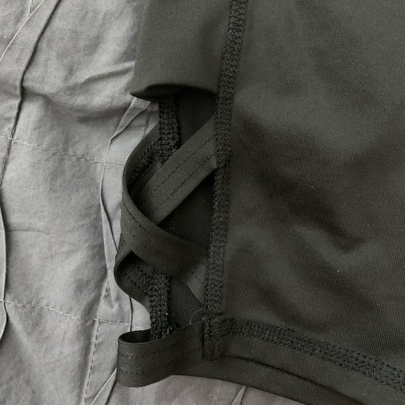 Ideology black cropped leggings - Picture 2 of 4